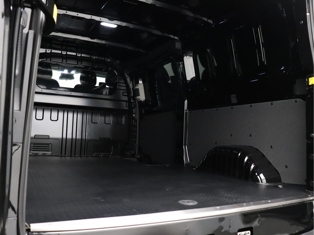 Foto Maxus eDeliver7 | L2H1 88kWh | Craftman Pack | extra schuifdeur | Zwart