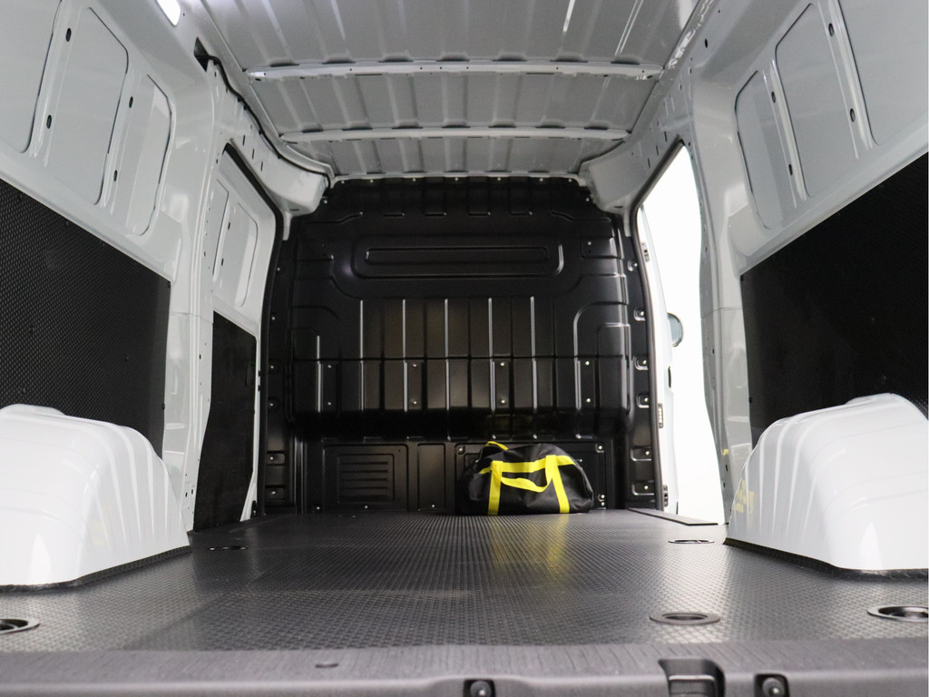 Foto Maxus eDeliver 5 | L2H1 64 kWh |Dubbel cabine |uit voorraad leverbaar |