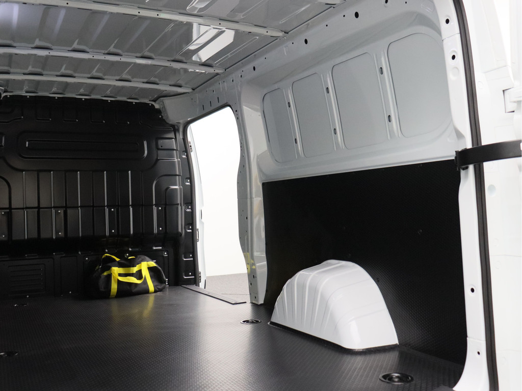 Foto Maxus eDeliver 5 | L2H1 64 kWh |Dubbel cabine |uit voorraad leverbaar |