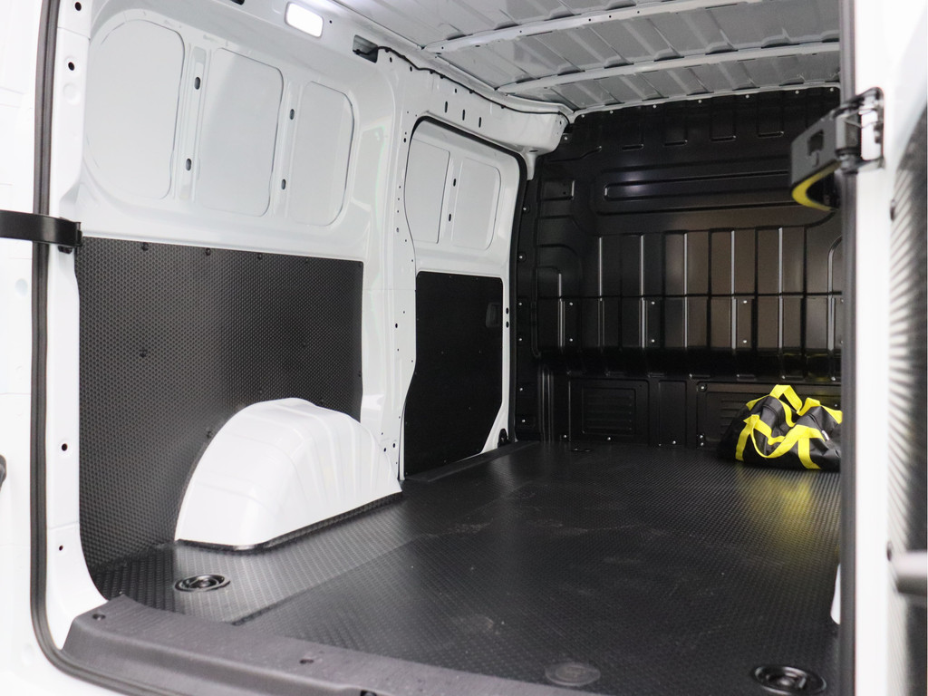 Foto Maxus eDeliver 5 | L1 64 kWh | Nieuwste model uit voorraad leverbaar |